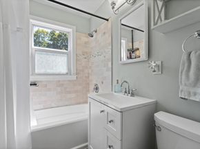 37 West Street, Newtown CT 06470