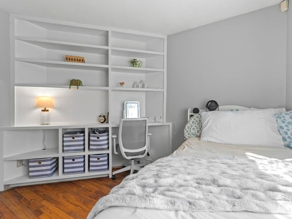 37 West Street, Newtown CT 06470