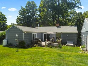37 West Street, Newtown CT 06470