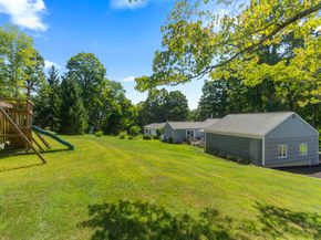 37 West Street, Newtown CT 06470