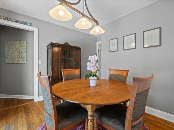 37 West Street, Newtown CT 06470