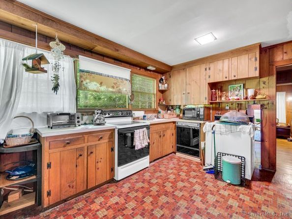 90 Forty Acre Mountain Road, Danbury CT 06811