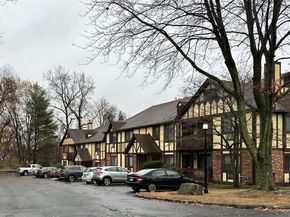 14 Roxbury Lane 14, Bridgeport CT 06606