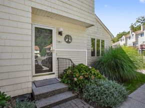 166 Old Brookfield Road 341, Danbury CT 06811