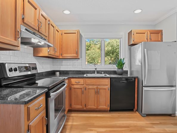 166 Old Brookfield Road 341, Danbury CT 06811