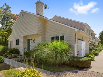 166 Old Brookfield Road
