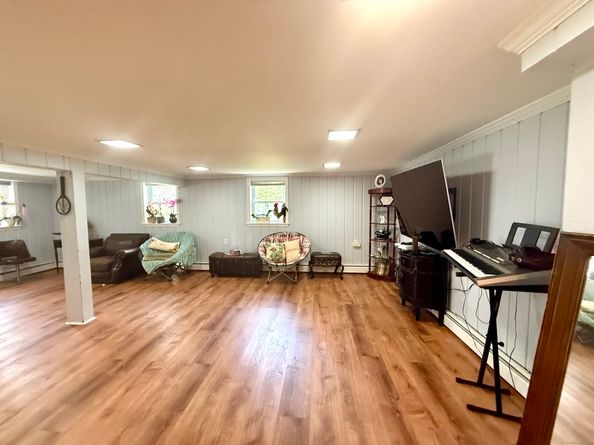 32 Locust Lane, Stamford CT 06905