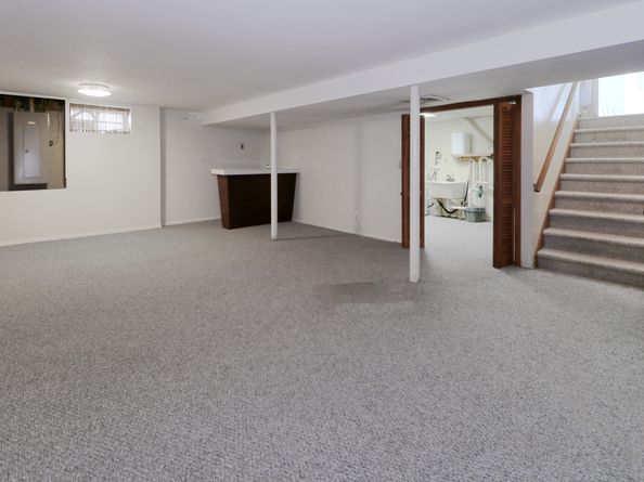 1055 Stratford Road, Stratford CT 06615