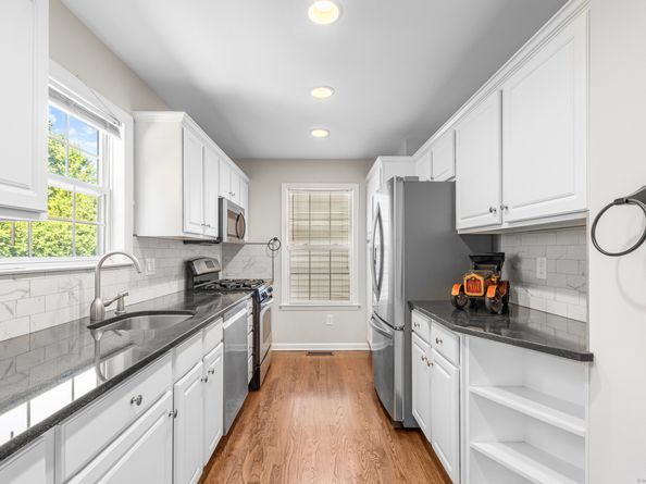 14 Maple Tree Avenue 2, Stamford CT 06906
