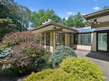 232 Sleepy Hollow Road