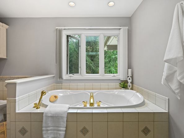232 Sleepy Hollow Road, New Canaan CT 06840