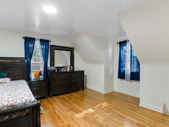 2346 Madison Avenue, Bridgeport CT 06606