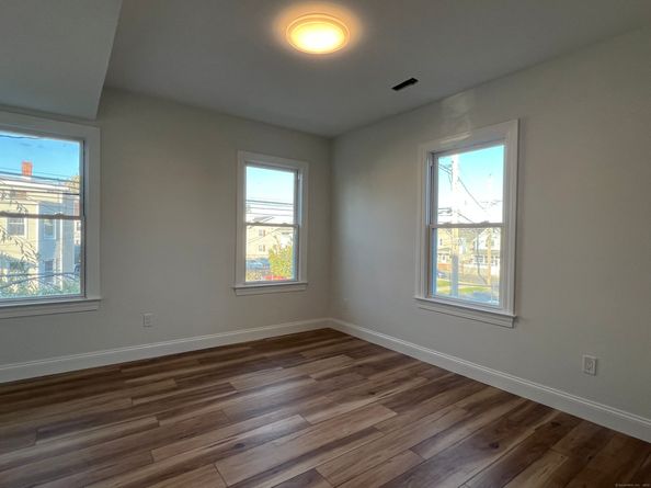 530 Jane Street, Bridgeport CT 06608