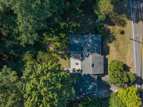 2428 Huntington Turnpike, Trumbull CT 06611