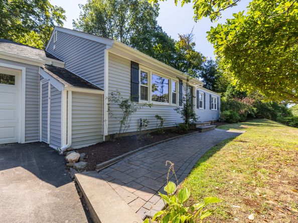 2428 Huntington Turnpike, Trumbull CT 06611
