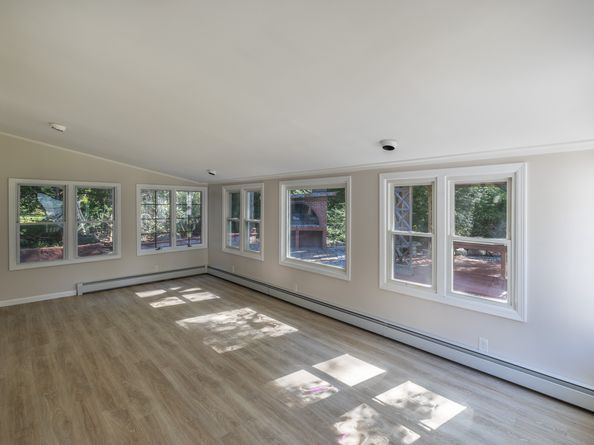 2428 Huntington Turnpike, Trumbull CT 06611