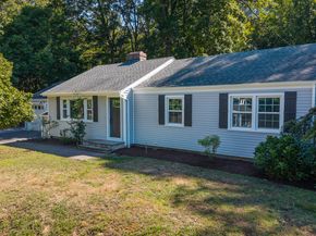 2428 Huntington Turnpike, Trumbull CT 06611