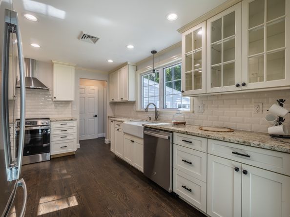 2428 Huntington Turnpike, Trumbull CT 06611