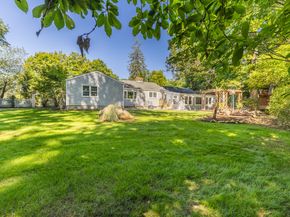 2428 Huntington Turnpike, Trumbull CT 06611