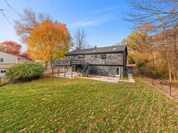 115 Mayfair Road, Fairfield CT 06824