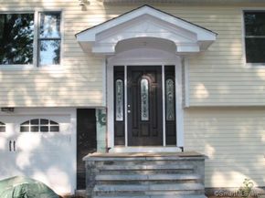 81 Woodridge Drive S, Stamford CT 06902