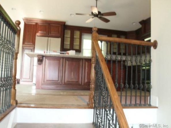 81 Woodridge Drive S, Stamford CT 06902
