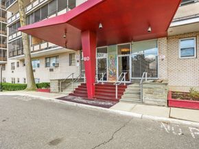 80 Cartright Street 8B, Bridgeport CT 06604