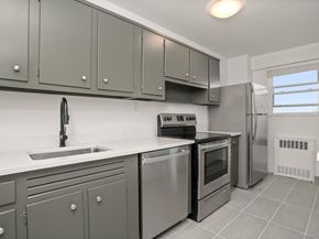 80 Cartright Street 8B, Bridgeport CT 06604