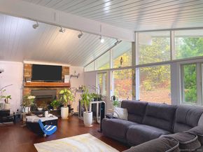 1 Bayberry Drive, Brookfield CT 06804