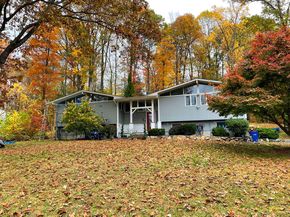 1 Bayberry Drive, Brookfield CT 06804