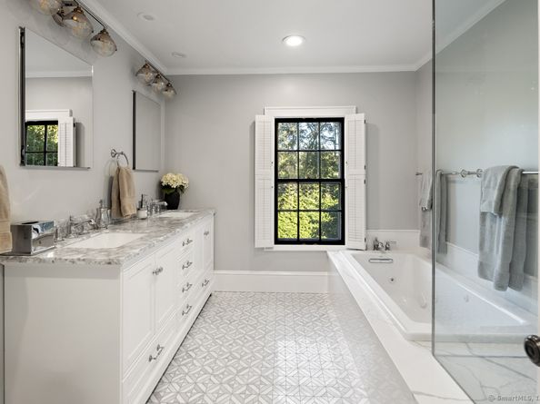 469 Brookside Road, New Canaan CT 06840