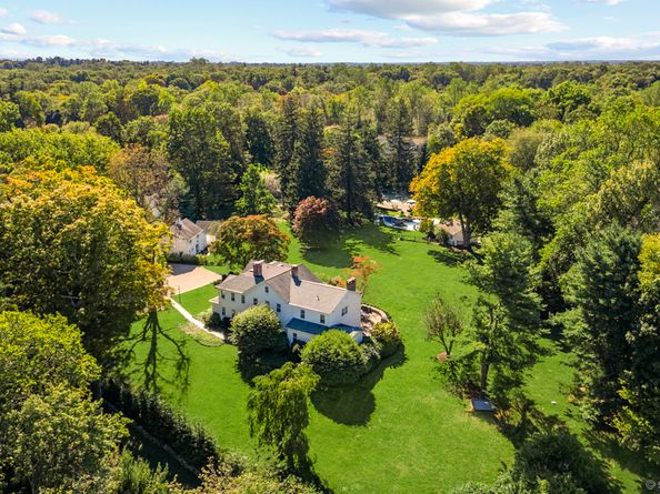 469 Brookside Road, New Canaan CT 06840