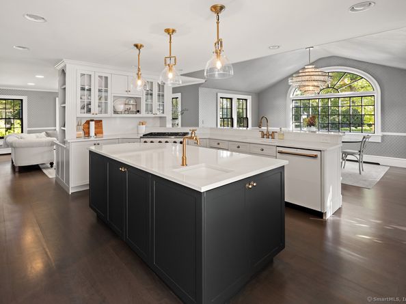 469 Brookside Road, New Canaan CT 06840
