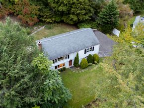 28 Old Trolley Way, Norwalk CT 06853