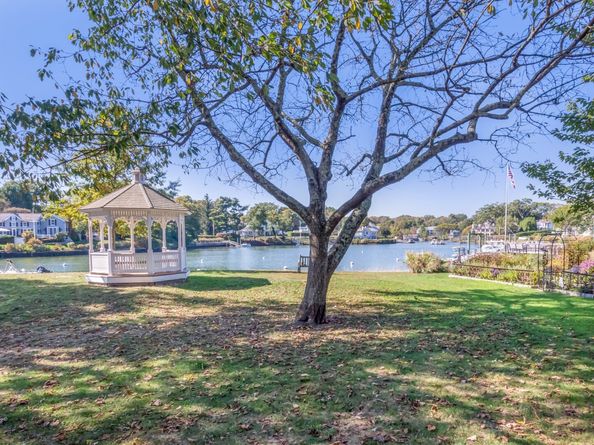 28 Old Trolley Way, Norwalk CT 06853
