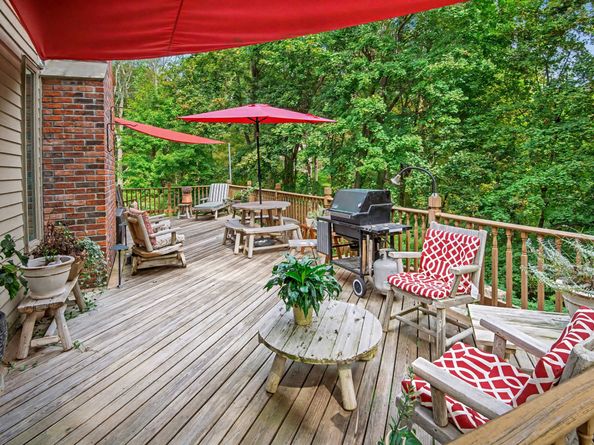 75 Saint Johns Road, Ridgefield CT 06877