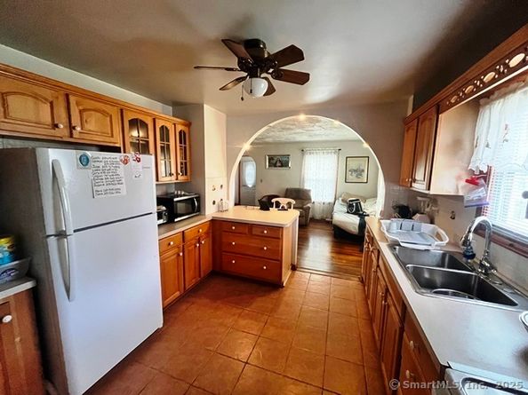 142 Palm Street, Bridgeport CT 06610