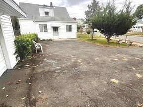 142 Palm Street, Bridgeport CT 06610