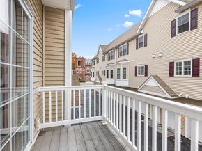 160 Glenbrook Road 3D, Stamford CT 06902