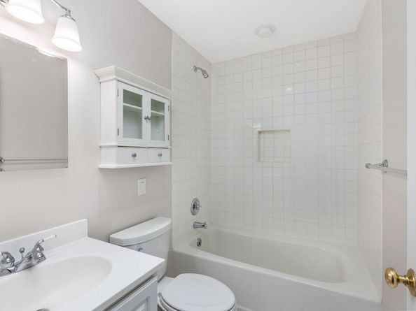 160 Glenbrook Road 3D, Stamford CT 06902