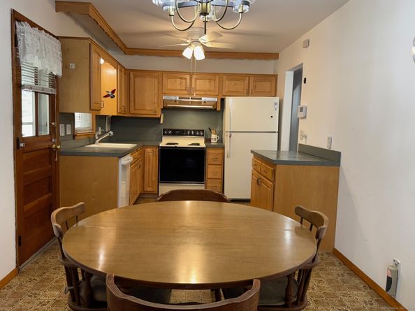 7 Tilden Road, Danbury CT 06810