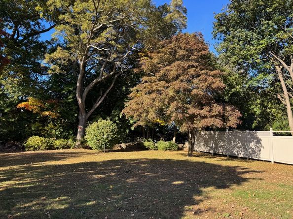 7 Tilden Road, Danbury CT 06810