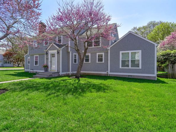 357 Oldfield Road, Fairfield CT 06824
