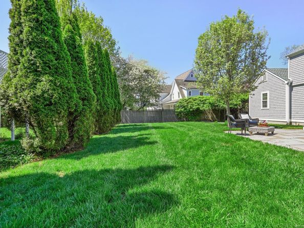 357 Oldfield Road, Fairfield CT 06824
