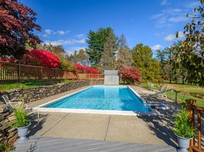 6 Brinsmade Lane, Sherman CT 06784