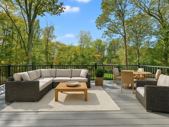 31 Rosano Road, Stamford CT 06905