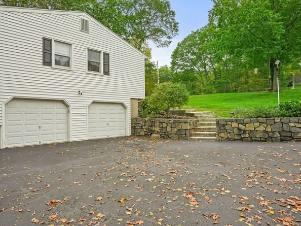 85 Far Horizons Drive, Shelton CT 06484