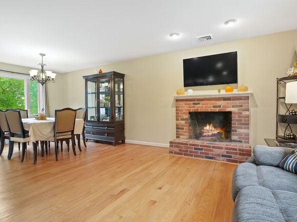 85 Far Horizons Drive, Shelton CT 06484