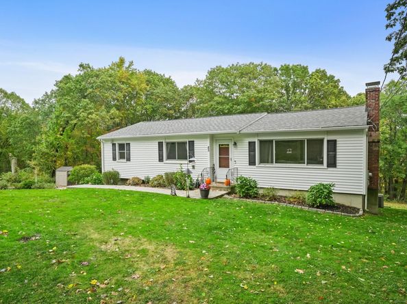85 Far Horizons Drive, Shelton CT 06484