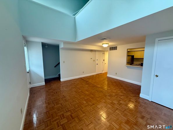 105 Tremont Avenue C, Bridgeport CT 06606